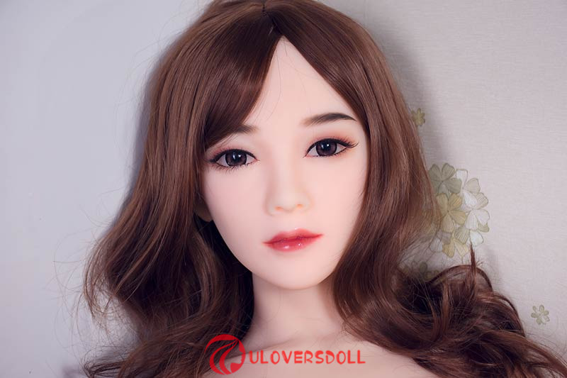 realistic fuck doll