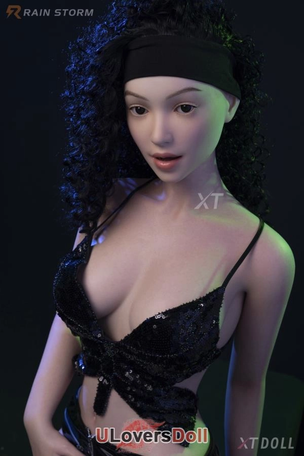 Sex Doll with Realistic Oral Structure