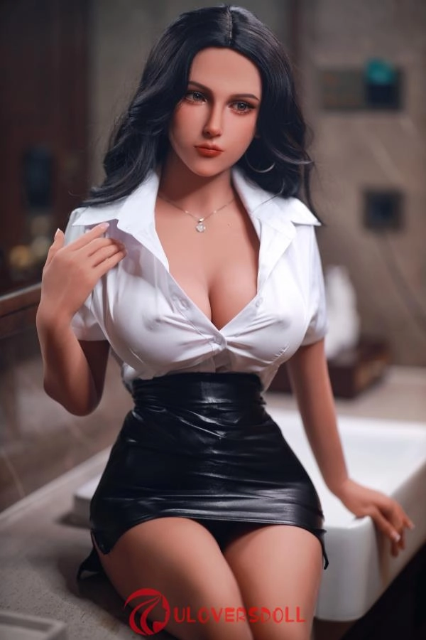 Huge Boobs Sex Doll