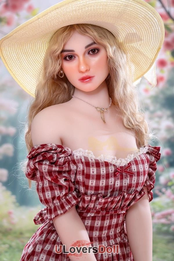 D Cup Irontech Doll