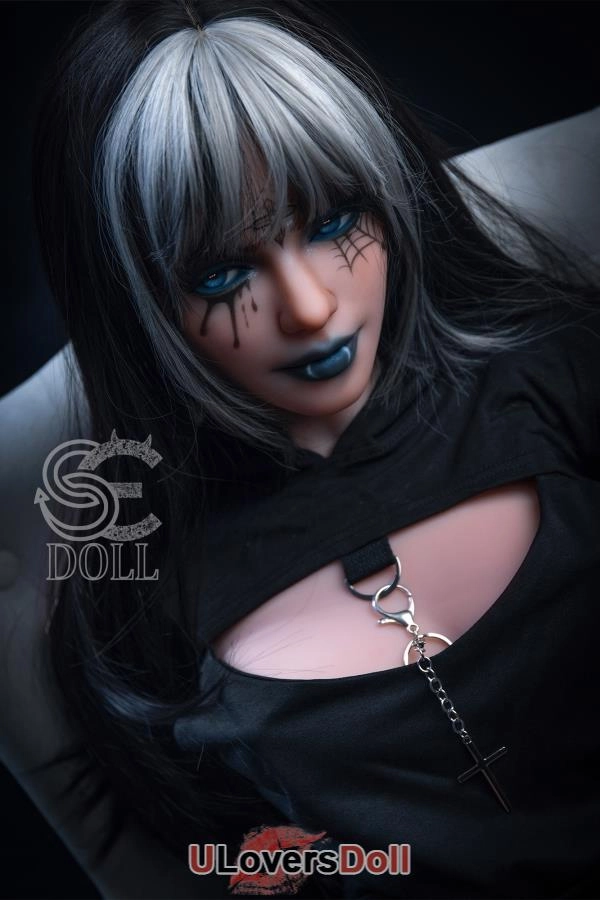 She-devil Love Doll Heloise