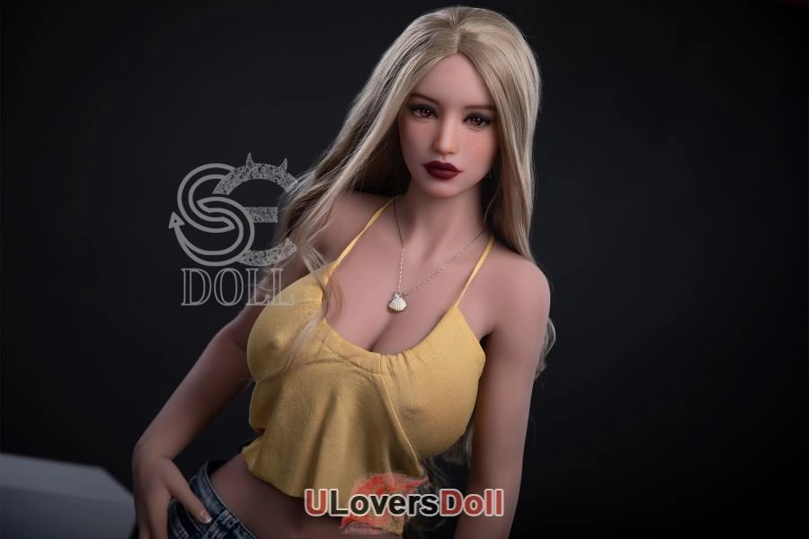 SE Premium Love Doll