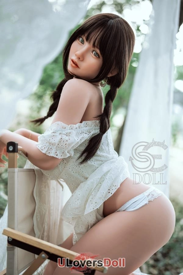 Realistic Porn Doll
