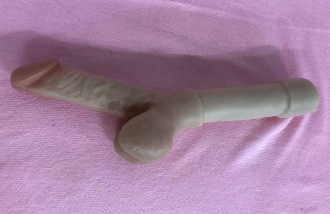 shemale dildo