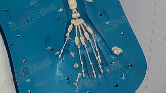Hand