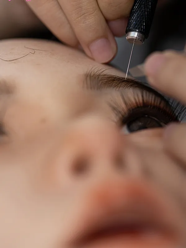 Top-notch Makeup Details