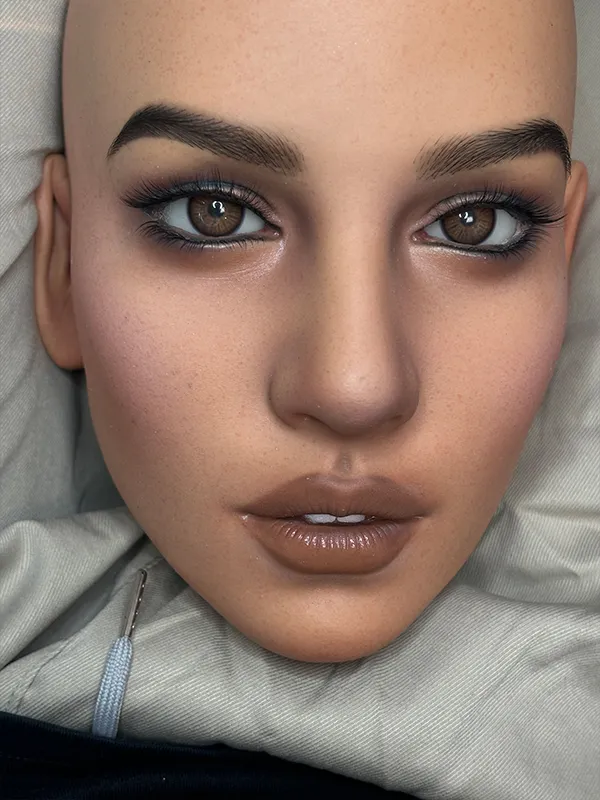 Top-notch Makeup Details